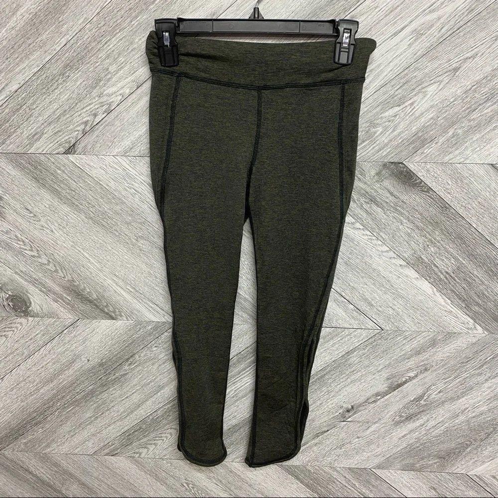 Free People | Widget Solid Army Green Leggings Size Small NEW